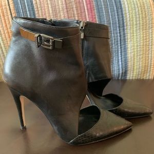 BCBG Booty 3” heel